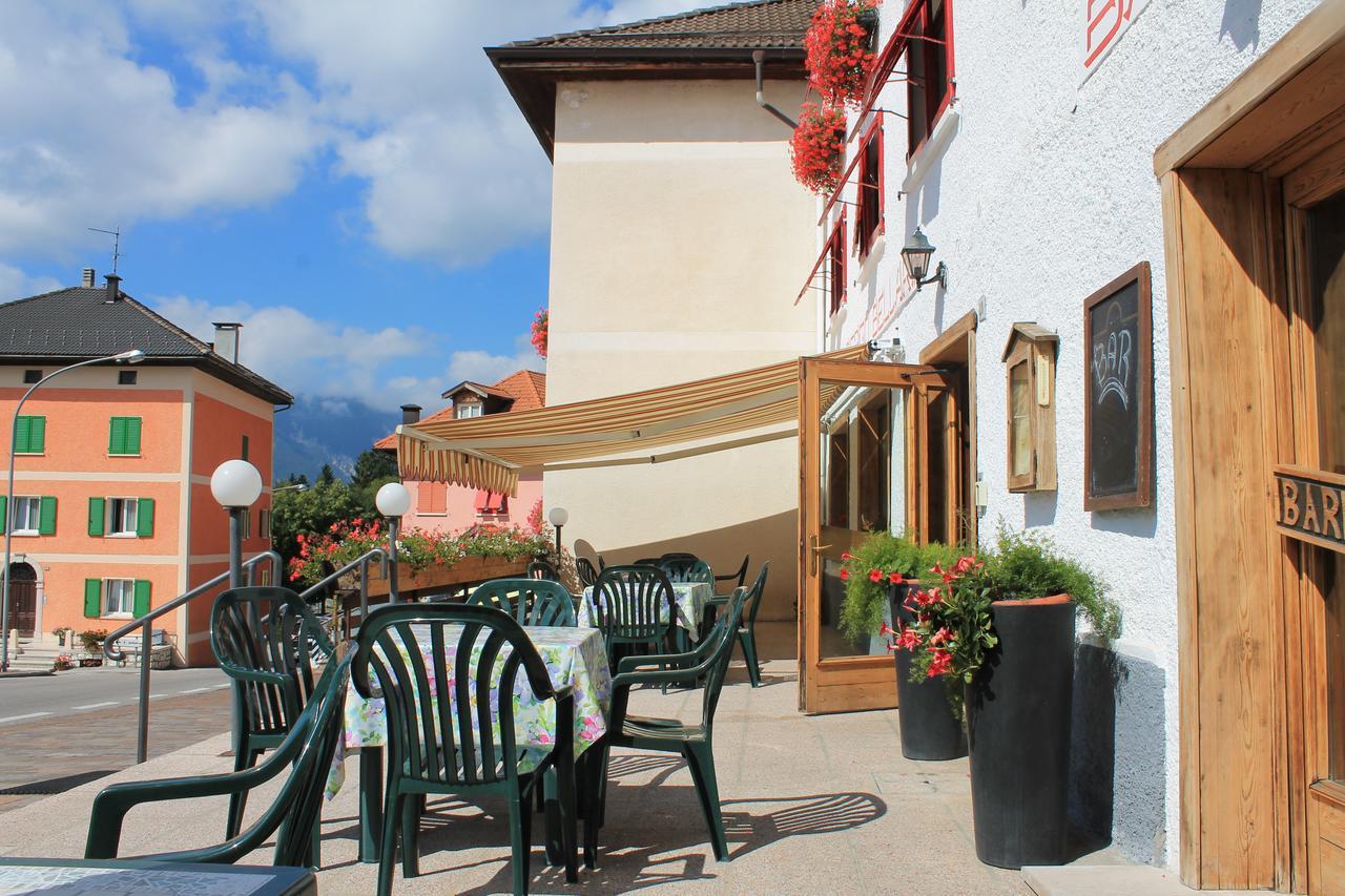 Albergo Bellaria Лавароне Экстерьер фото